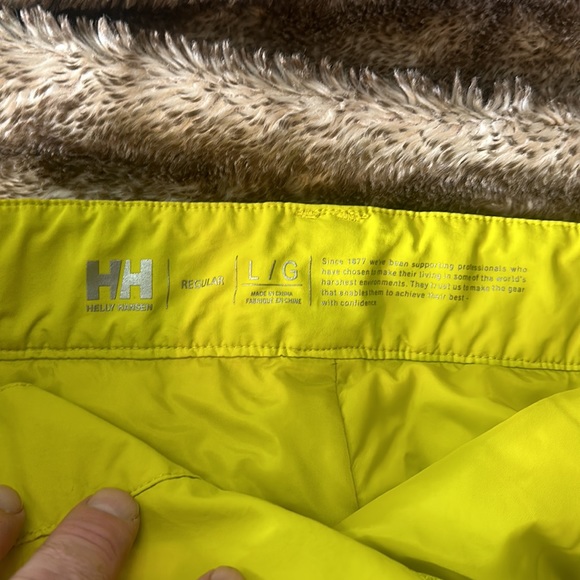 Helly Hansen 3 piece snow board suit! - Picture 4 of 10